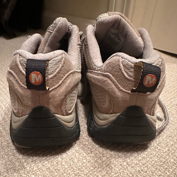 Taupe Merrell Women’s Moab Hiking Shoe, size 8.5 EXCELLENT!!! - Picture 6 of 9